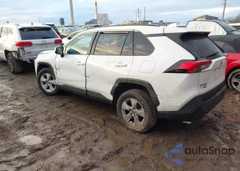 2021 Toyota Rav4 Xle from USA, damaged, VIN 2T3P1RFV8MC256201